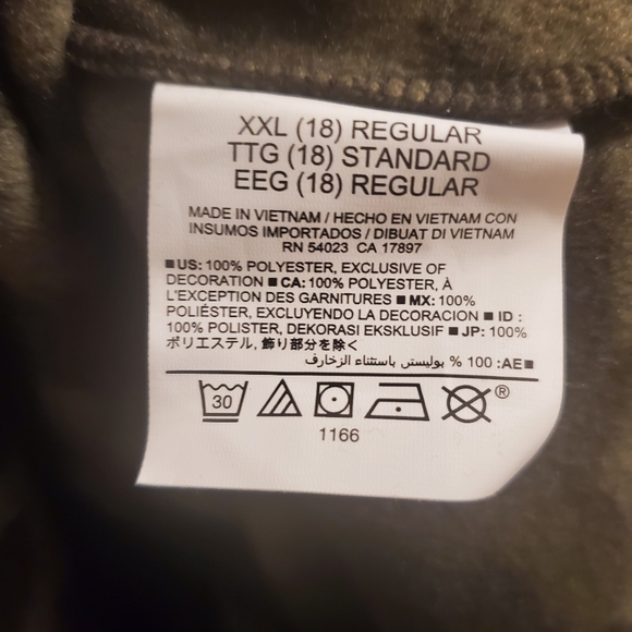 Sweater - Picture 4 of 4